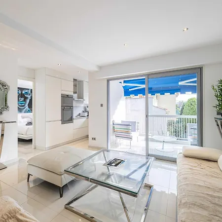 公寓 Beautiful With Balcony 1br 2p -