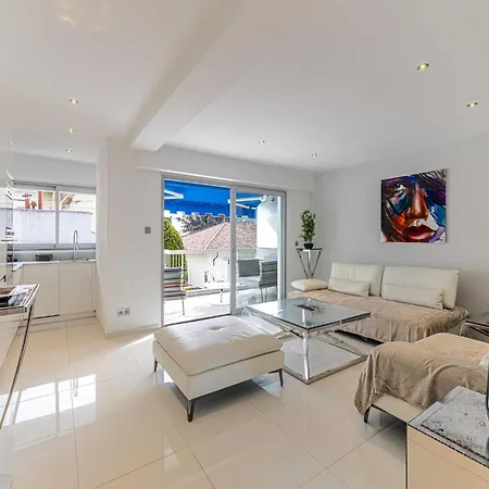 Appartement Beautiful With Balcony 1br 2p -