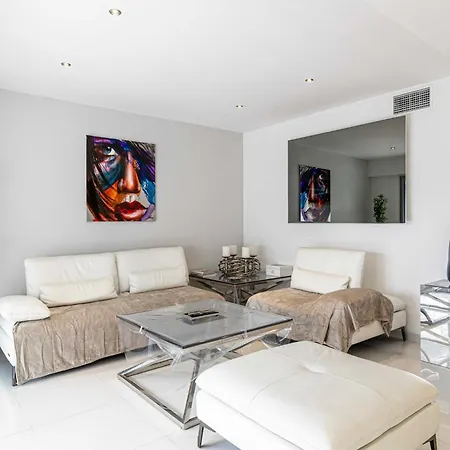 Beautiful With Balcony 1br 2p - Apartment