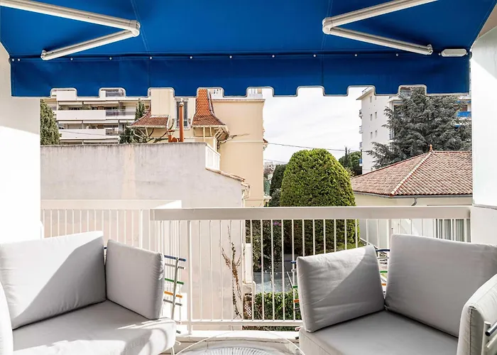 Apartment Beautiful With Balcony 1br 2p -