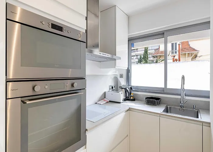 Beautiful With Balcony 1br 2p - Appartement